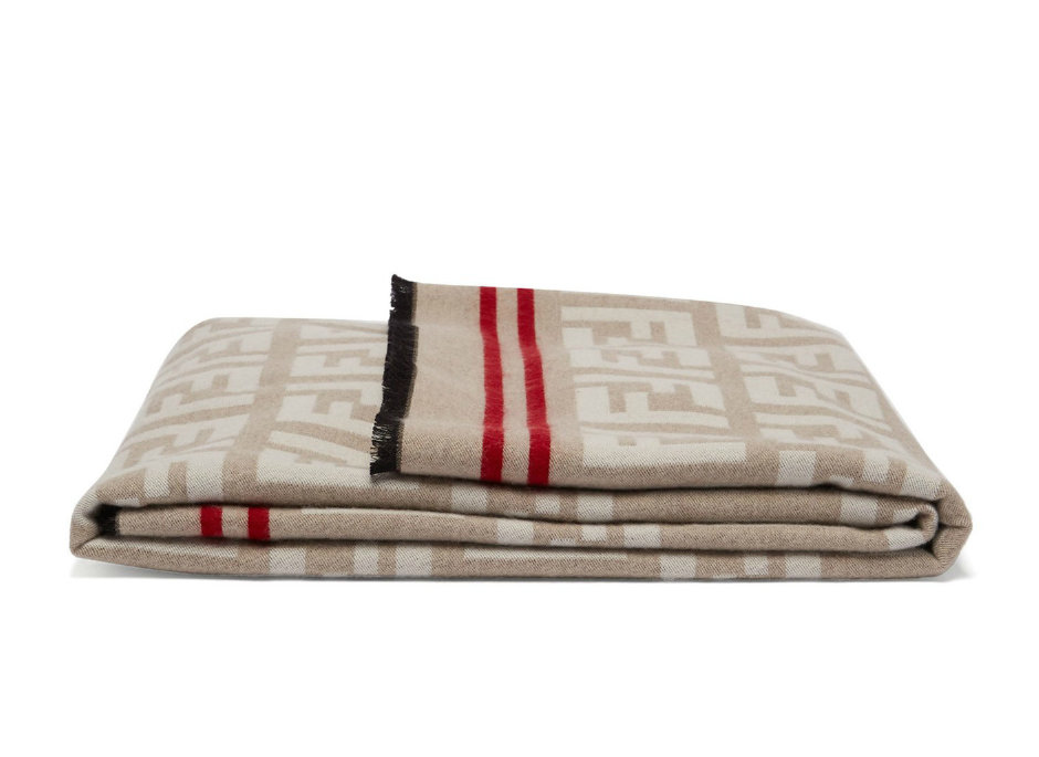 Evinizin Isısını Yükseltecek 10 Battaniye ile Tanışın