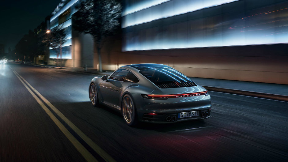 Porsche’un Yeni 911 Carrera S Modeliyle Tanışın