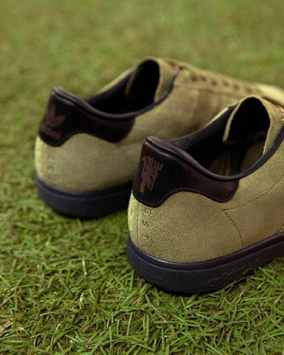 adidas Originals ve Manchester United’dan Ortak Sneaker