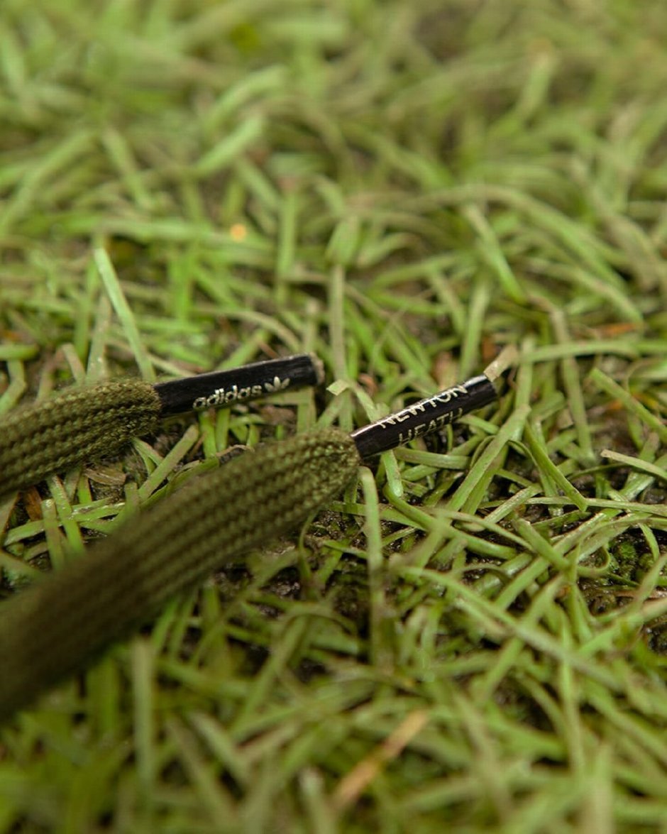 adidas Originals ve Manchester United’dan Ortak Sneaker