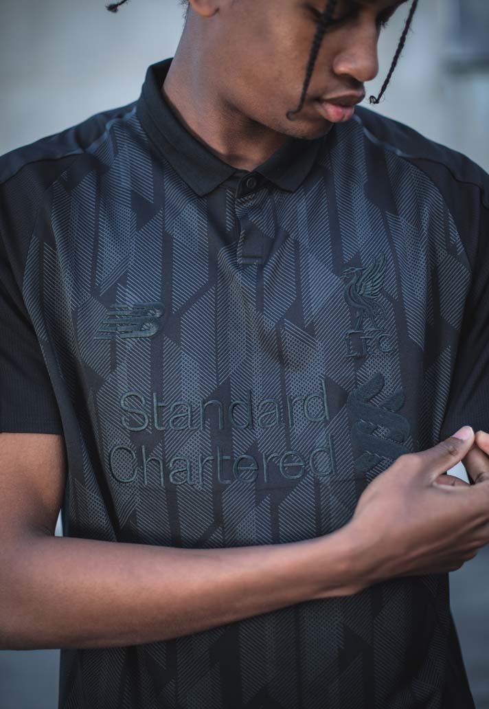 New Balance’dan Liverpool’a Özel Forma Tasarımı
