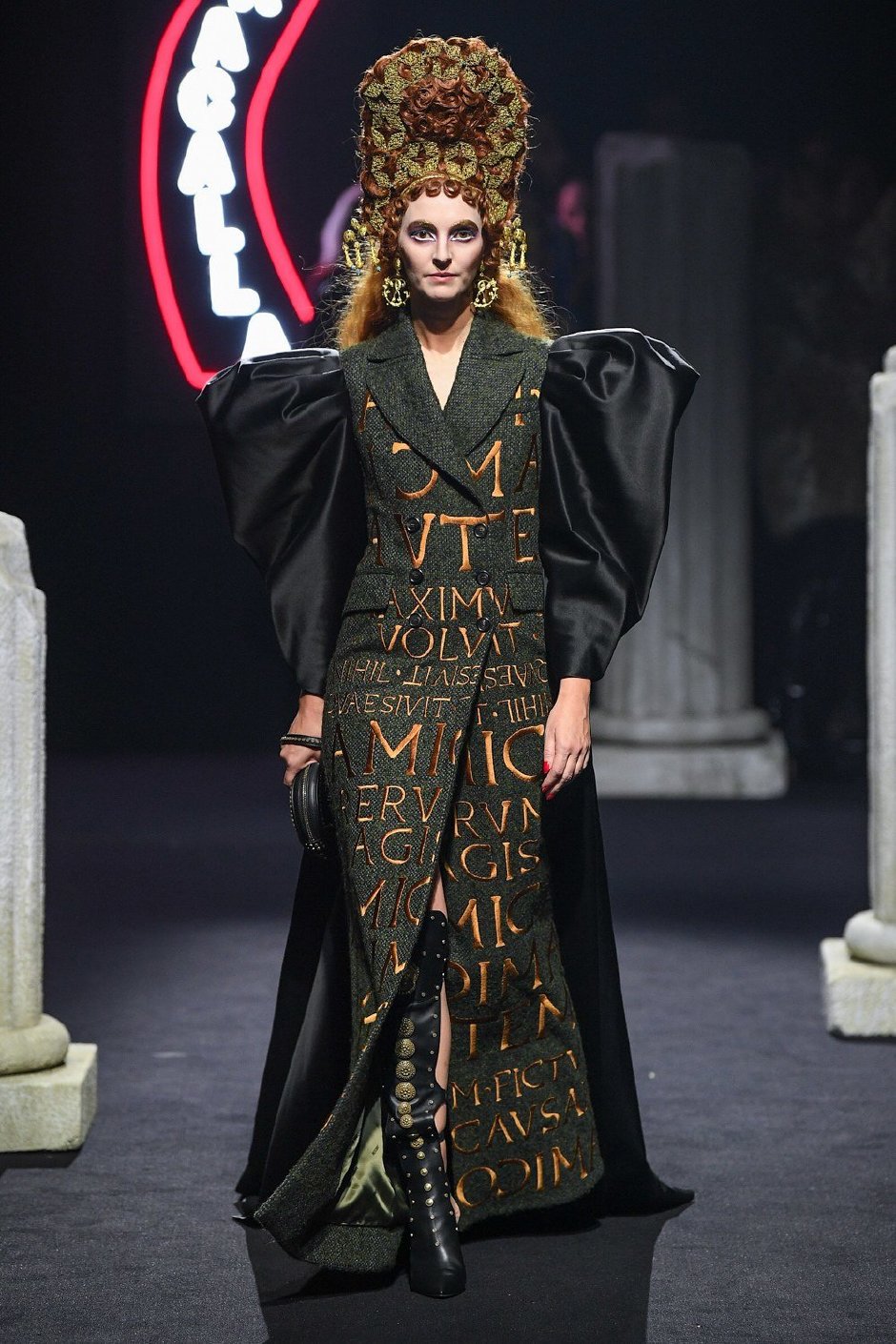 Moschino Sonbahar / Kış 2019