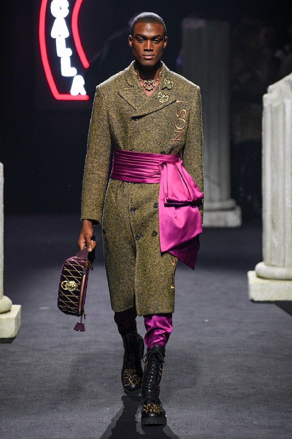 Moschino Sonbahar / Kış 2019