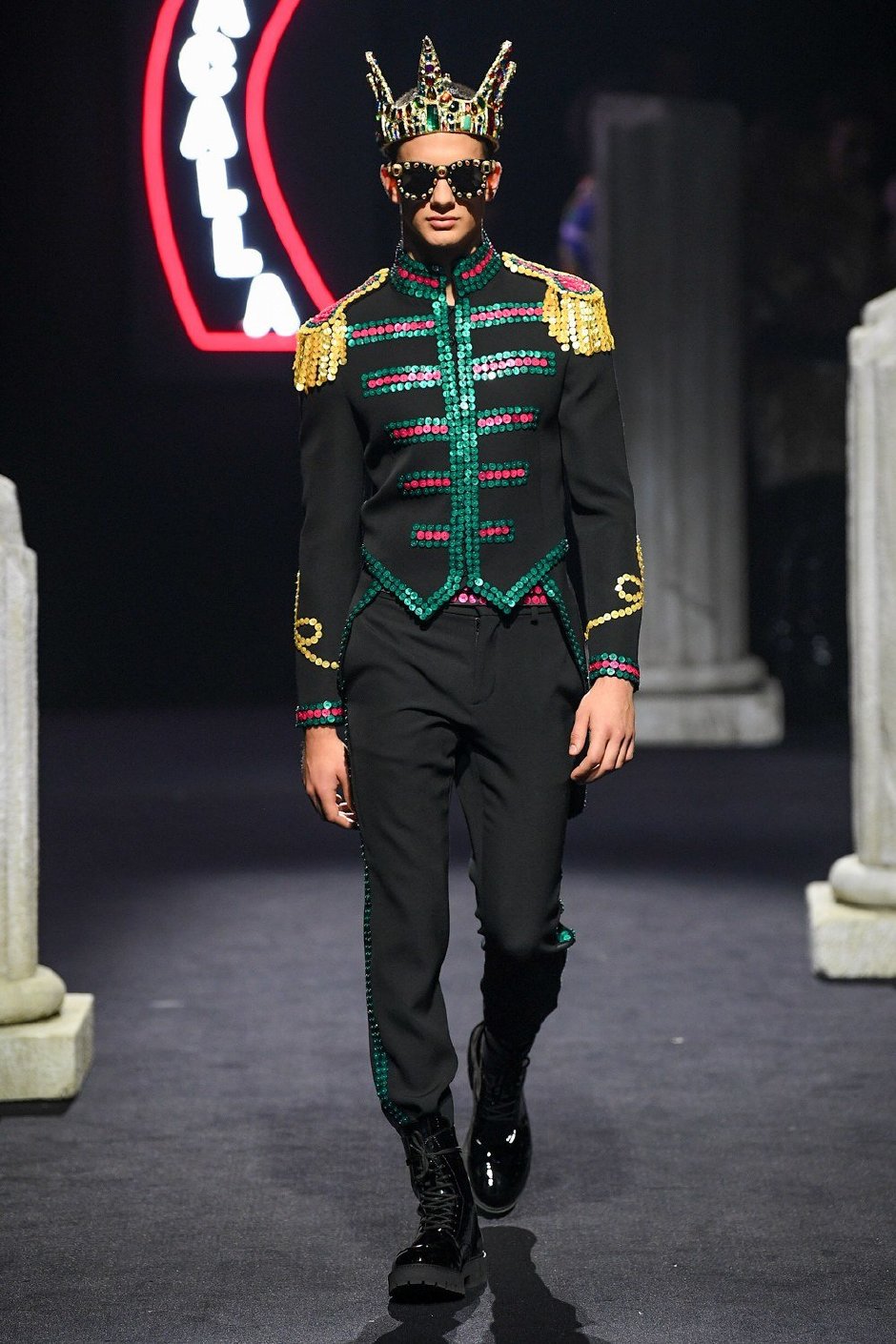 Moschino Sonbahar / Kış 2019