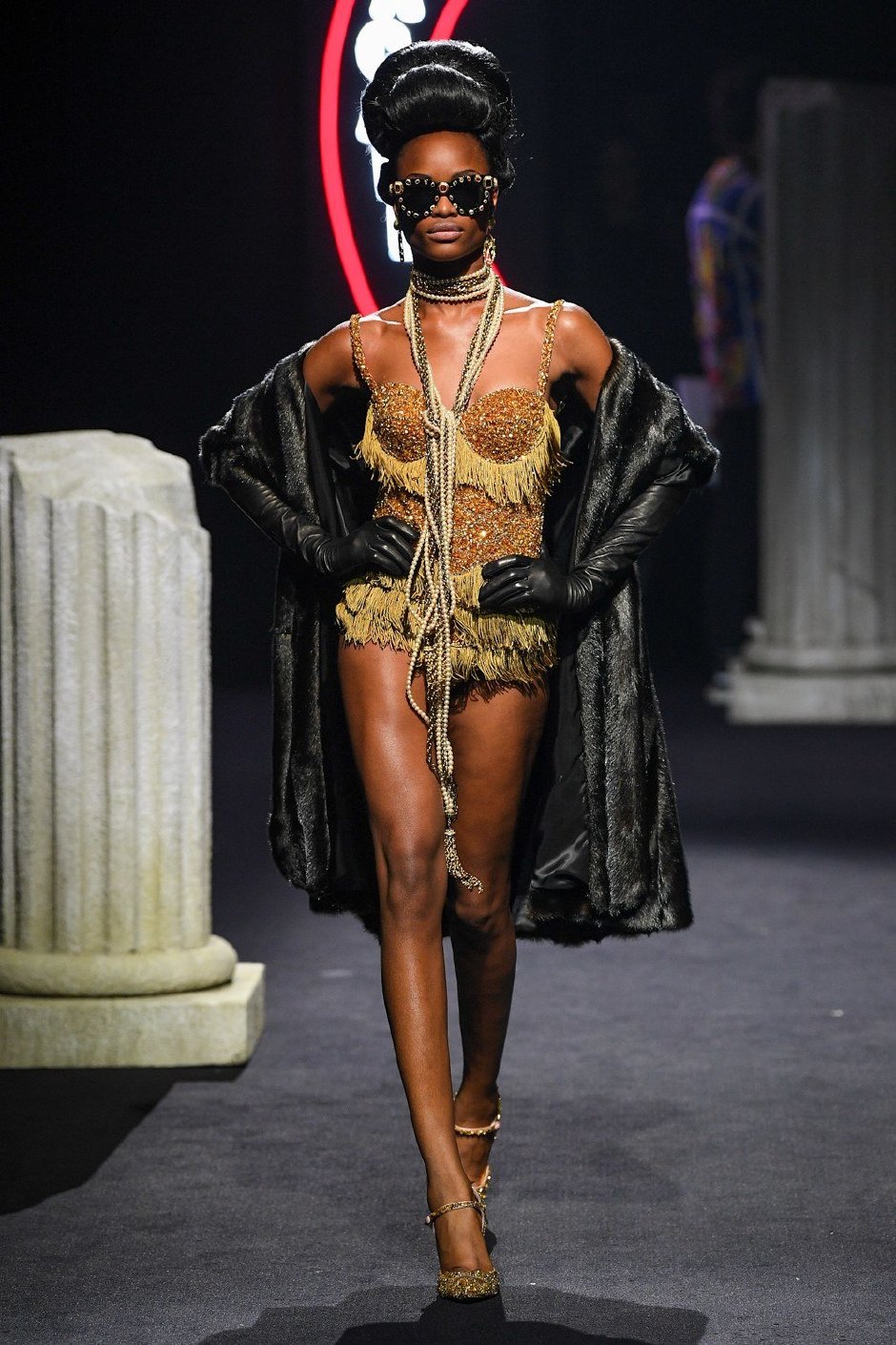 Moschino Sonbahar / Kış 2019