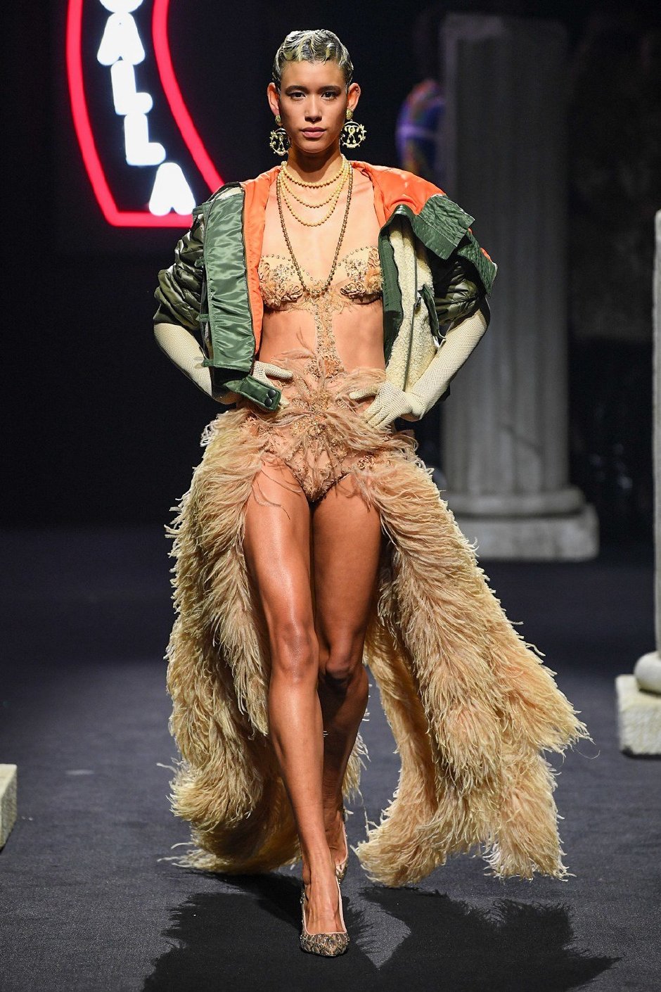 Moschino Sonbahar / Kış 2019