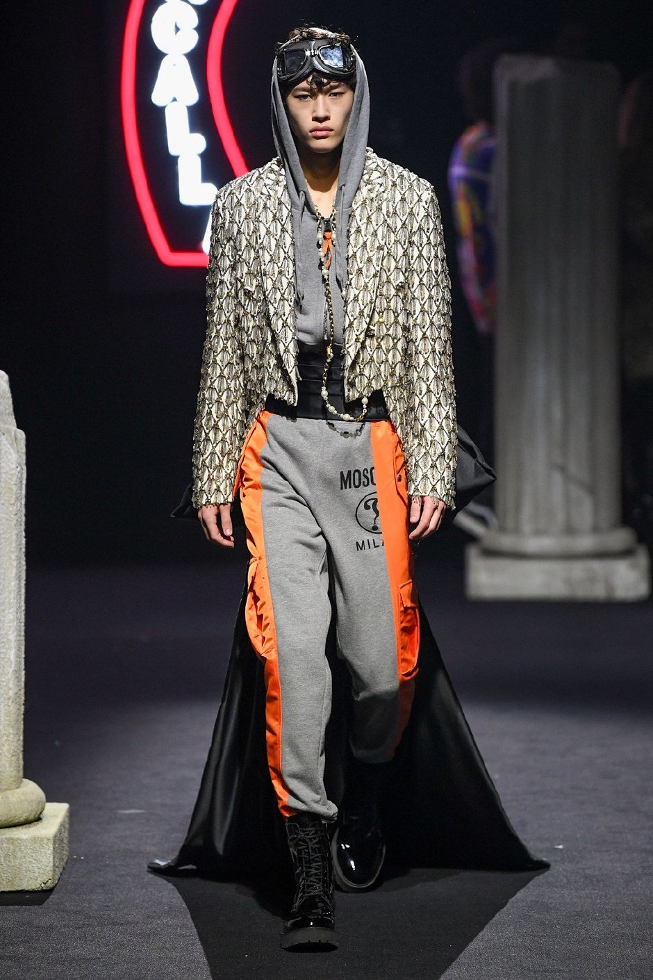 Moschino Sonbahar / Kış 2019