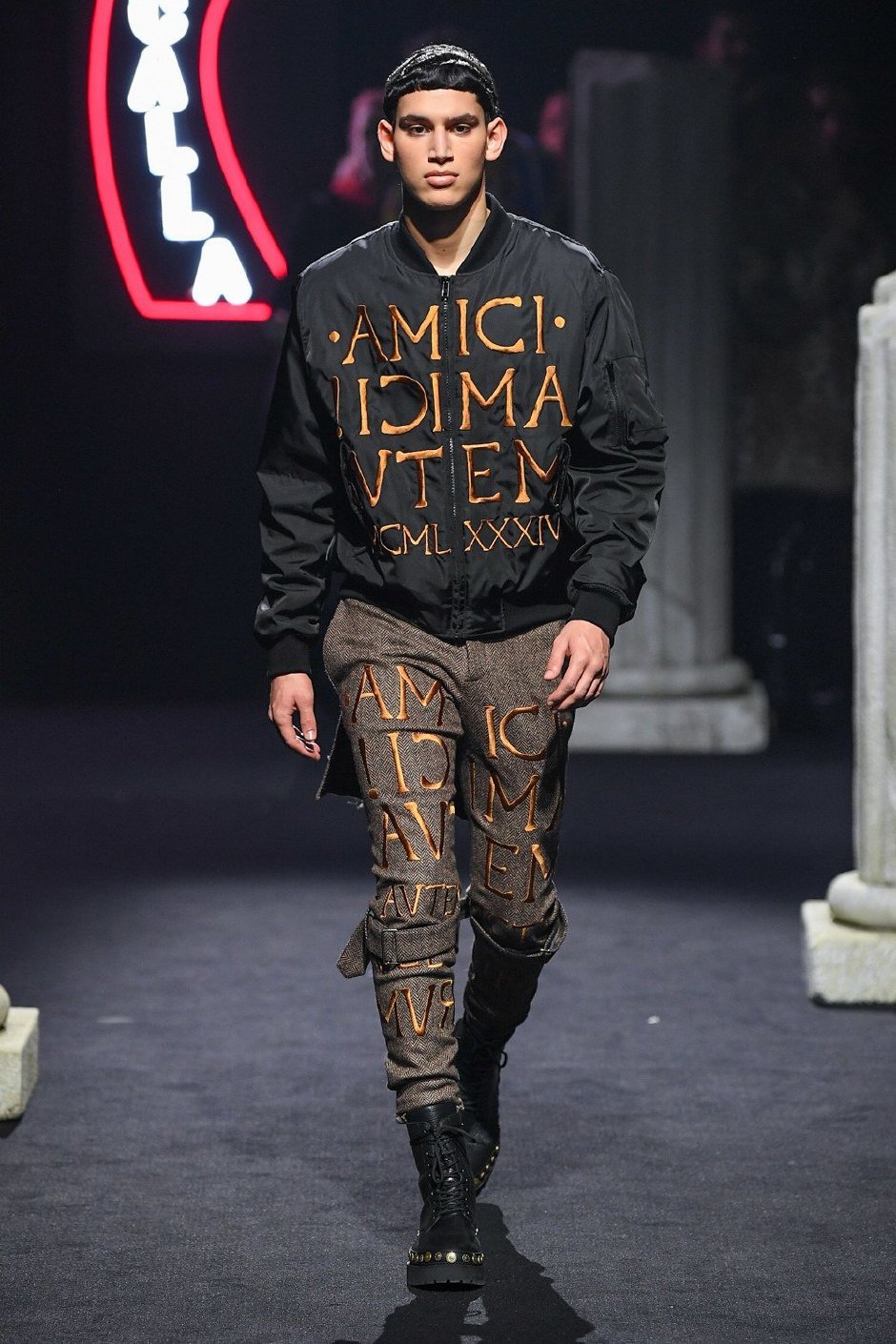 Moschino Sonbahar / Kış 2019