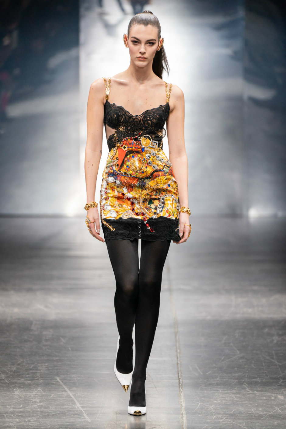 Versace Pre-Fall 2019