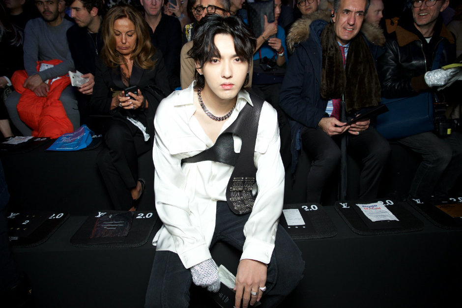 Louis Vuitton'un Yeni Erkek Koleksiyonunun Tanıtımından Görüntüler Louis Vuitton'un Yeni Erkek Koleksiyonunun Tanıtımından Görüntüler