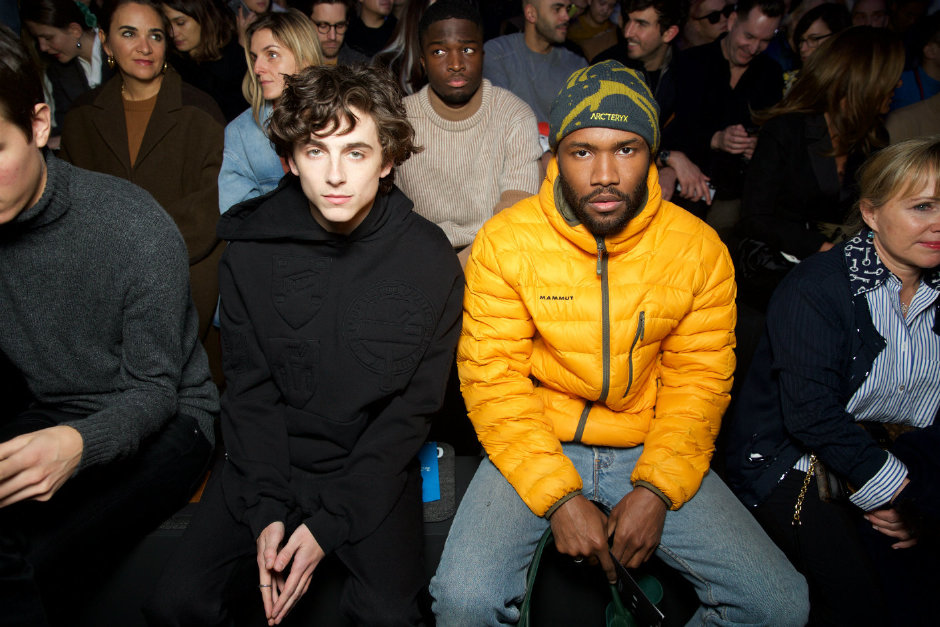 Louis Vuitton'un Yeni Erkek Koleksiyonunun Tanıtımından Görüntüler Louis Vuitton'un Yeni Erkek Koleksiyonunun Tanıtımından Görüntüler