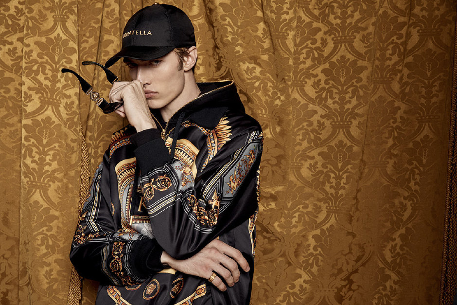 KITH ve Versace’nin Yeni Erkek Koleksiyonu ile Tanışın