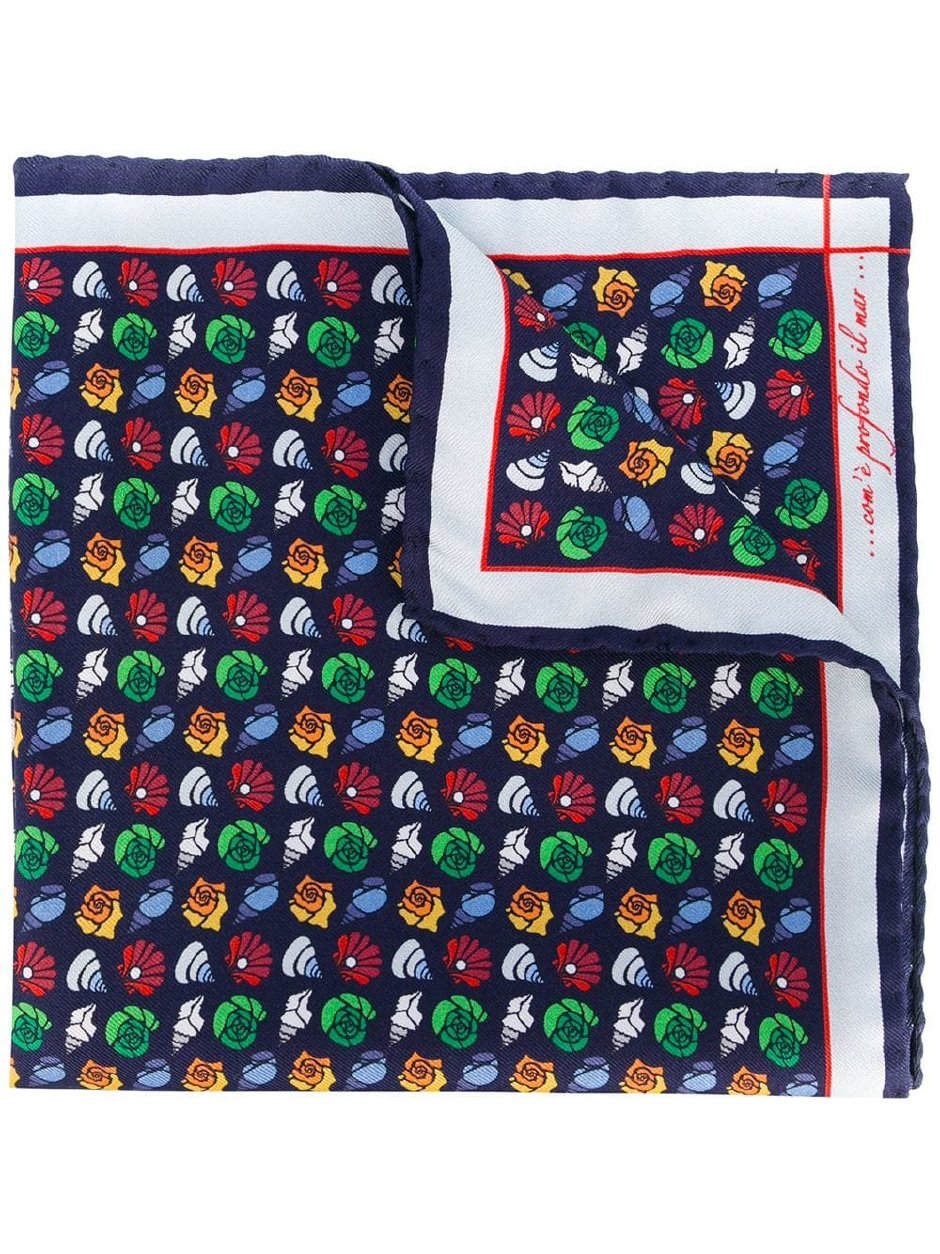 Stil Detaylarda Gizlidir: Sezonun En İyi 10 Cep Mendili