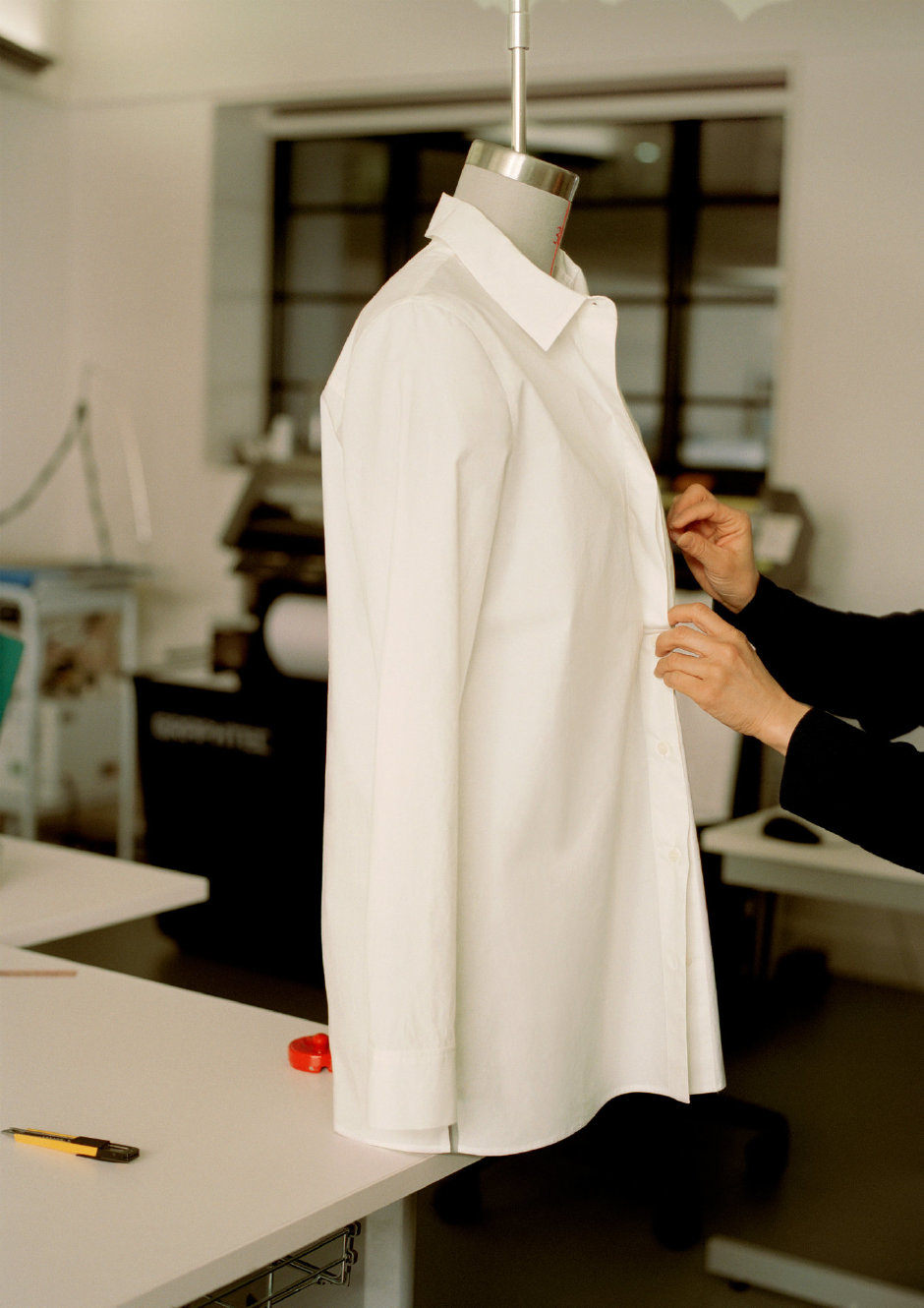 COS "White Shirt Project"