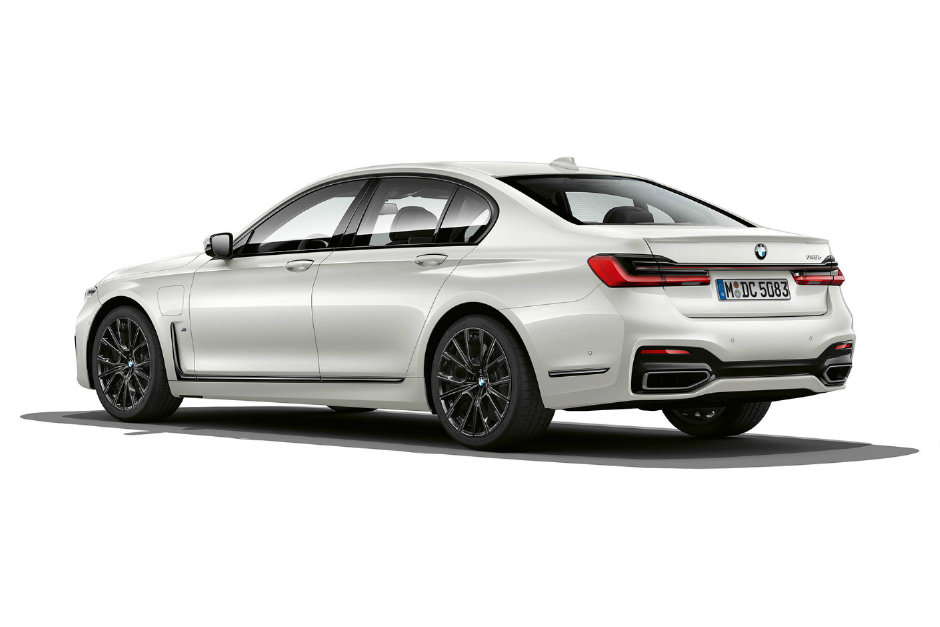 BMW’nin Yeni Hibrit Modeli: 745E