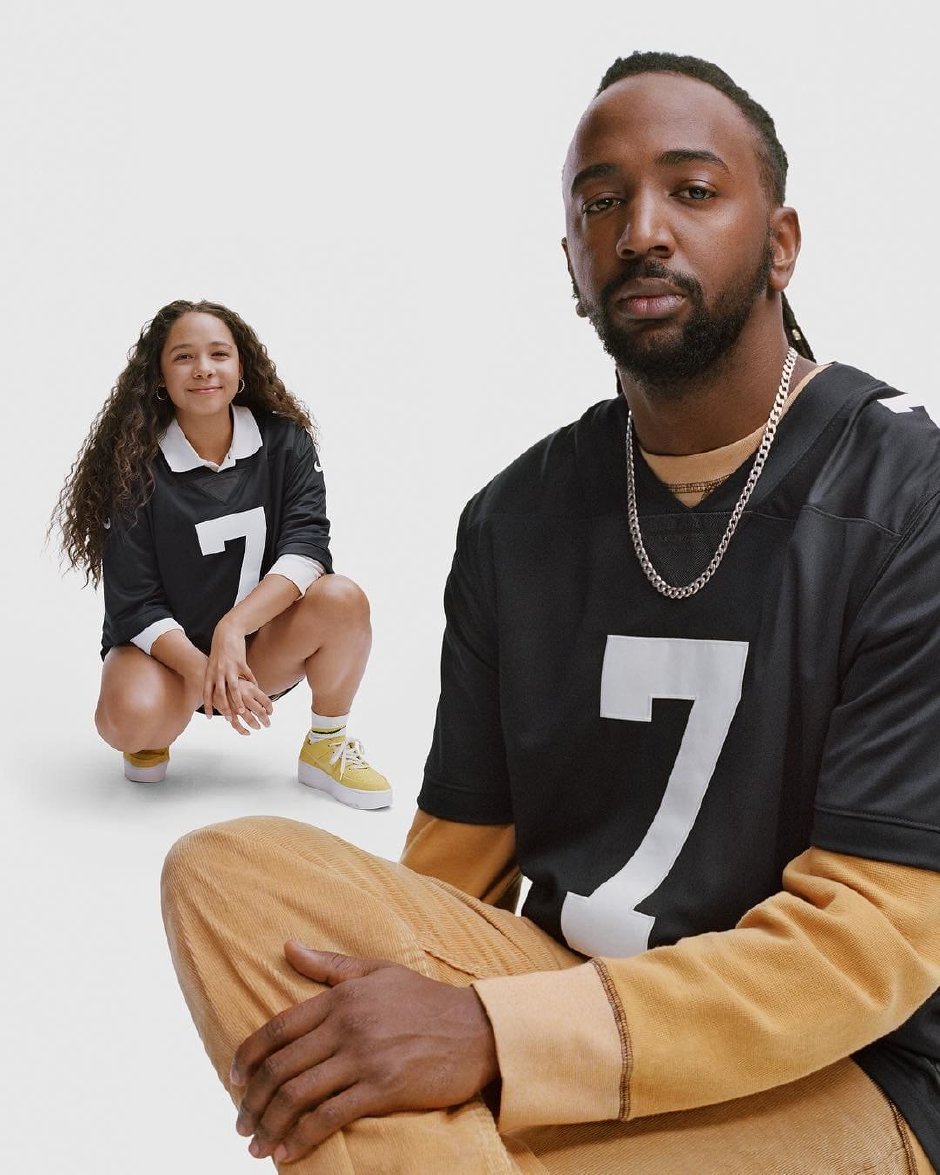 Nike’dan Colin Kaepernick’e Özel Forma