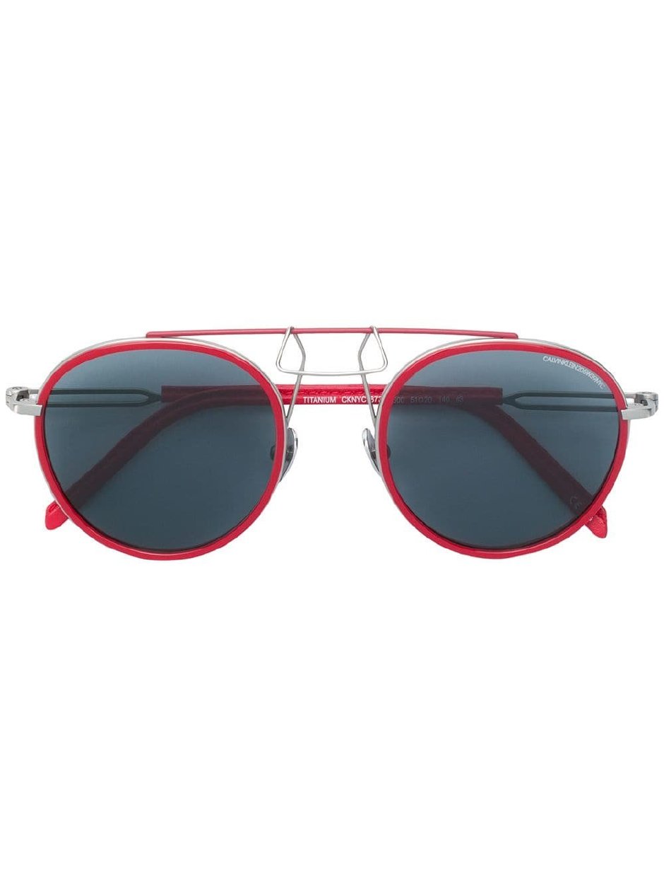 Sezonun En Yeni Kırmızı Güneş Gözlükleri