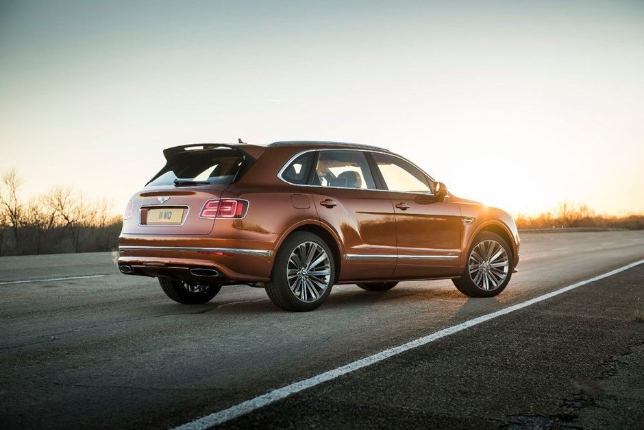 Dünyanın En Hızlı SUV'si Bentley Bentayga Speed'i Yakından Tanıyın