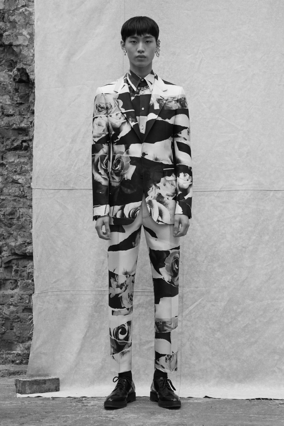 Alexander McQueen’in Sonbahar/Kış 2019 Koleksiyonuna İlk Bakış