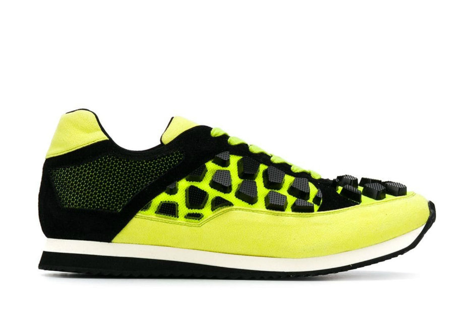 Yeni Sezonun Neon Yeşile Cesaret Veren 25 Sneaker'ı