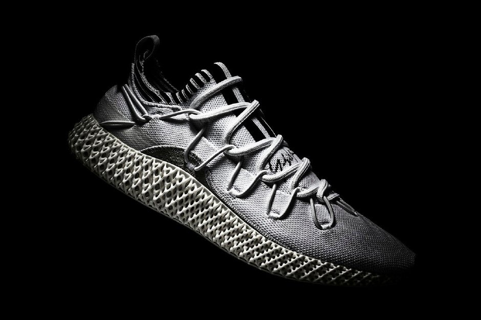 Y-3 ve adidas Ortaklığı Hız Kesmiyor