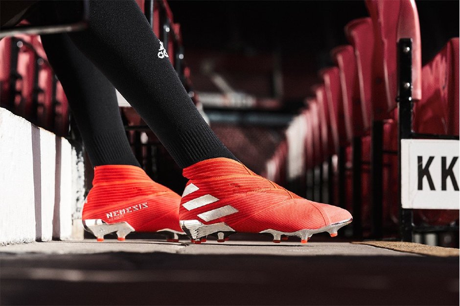 Adidas’ın Yenilikçi Kramponu: NEMEZIZ 19