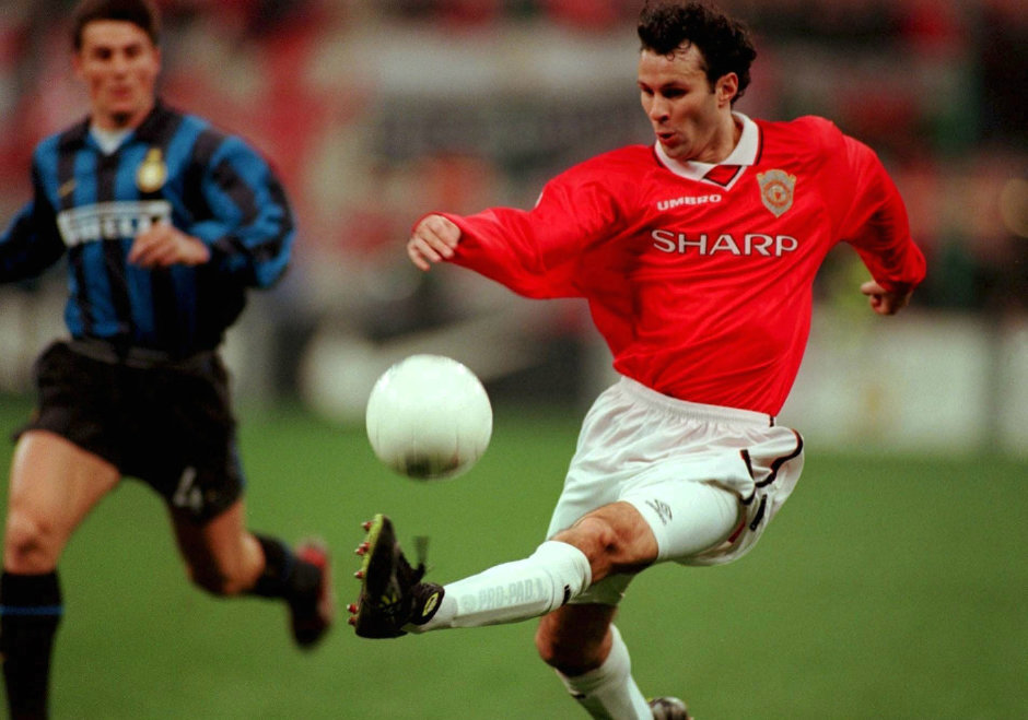 Kırmızıya Gönül Veren Futbol Takımları