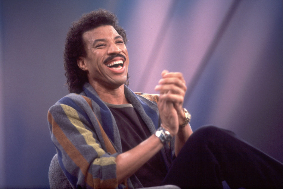 Bradley Cooper ve Son Sürüm Bıyığı