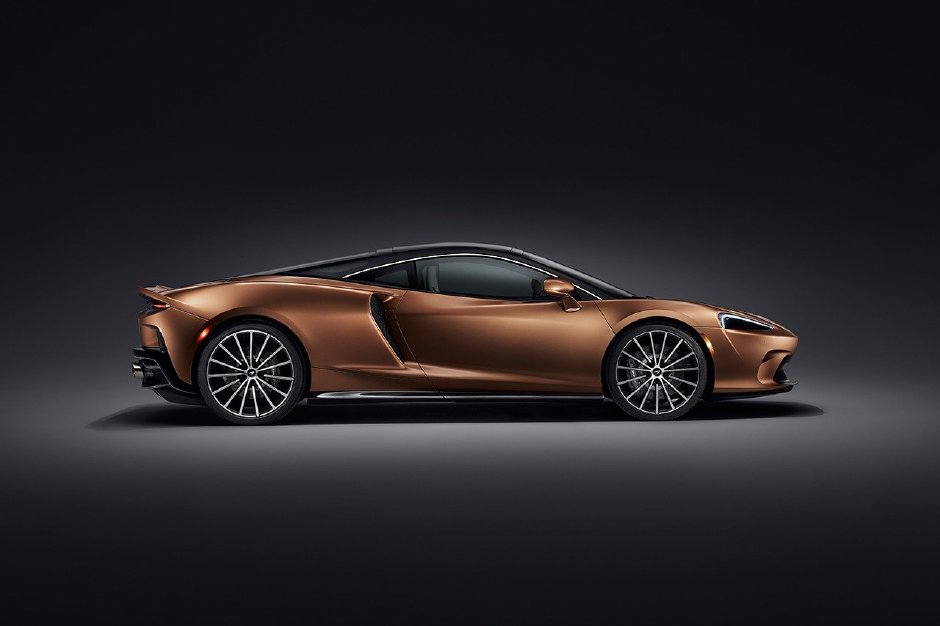 McLaren’ın Beklenen Aracı GT’den İlk Görseller
