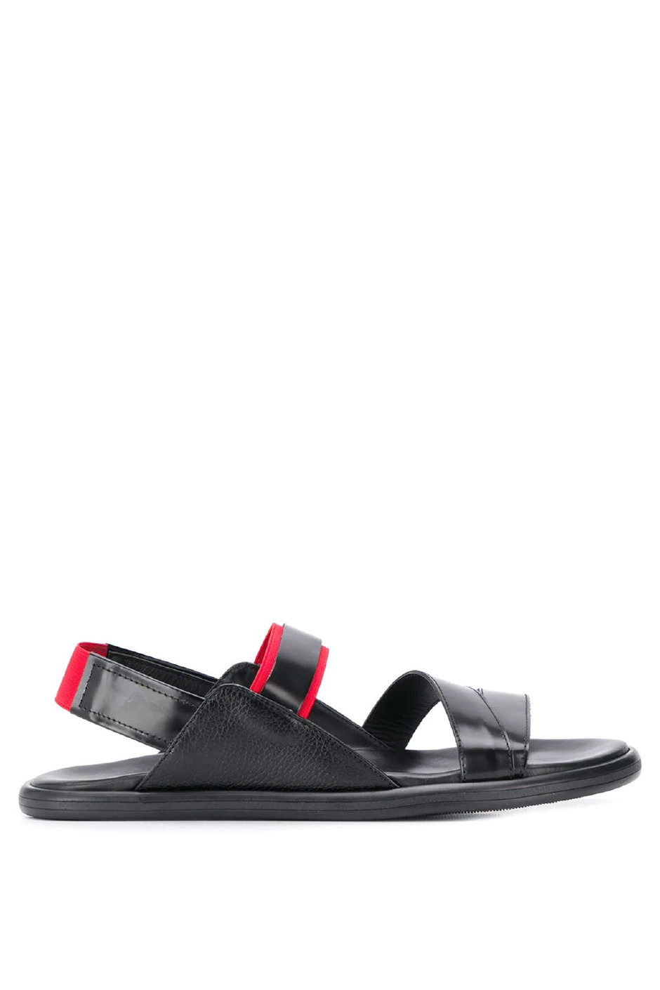 Trend Alarmı: Turist Modu Yüksek Sandaletler