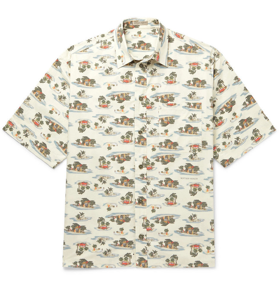 Bu Sezonun En İyi 10 Hawaii Gömleği Bu Sezonun En İyi 10 Hawaii Gömleği