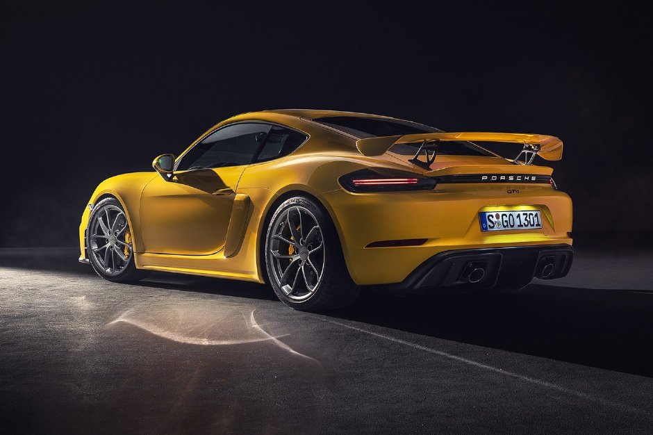 Porsche Yeni Tasarımları Cayman GT4 ve Spider ile Karşımızda