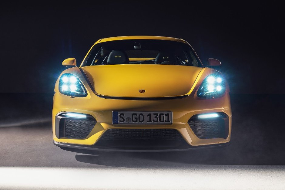 Porsche Yeni Tasarımları Cayman GT4 ve Spider ile Karşımızda