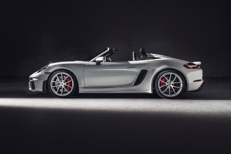 Porsche Yeni Tasarımları Cayman GT4 ve Spider ile Karşımızda