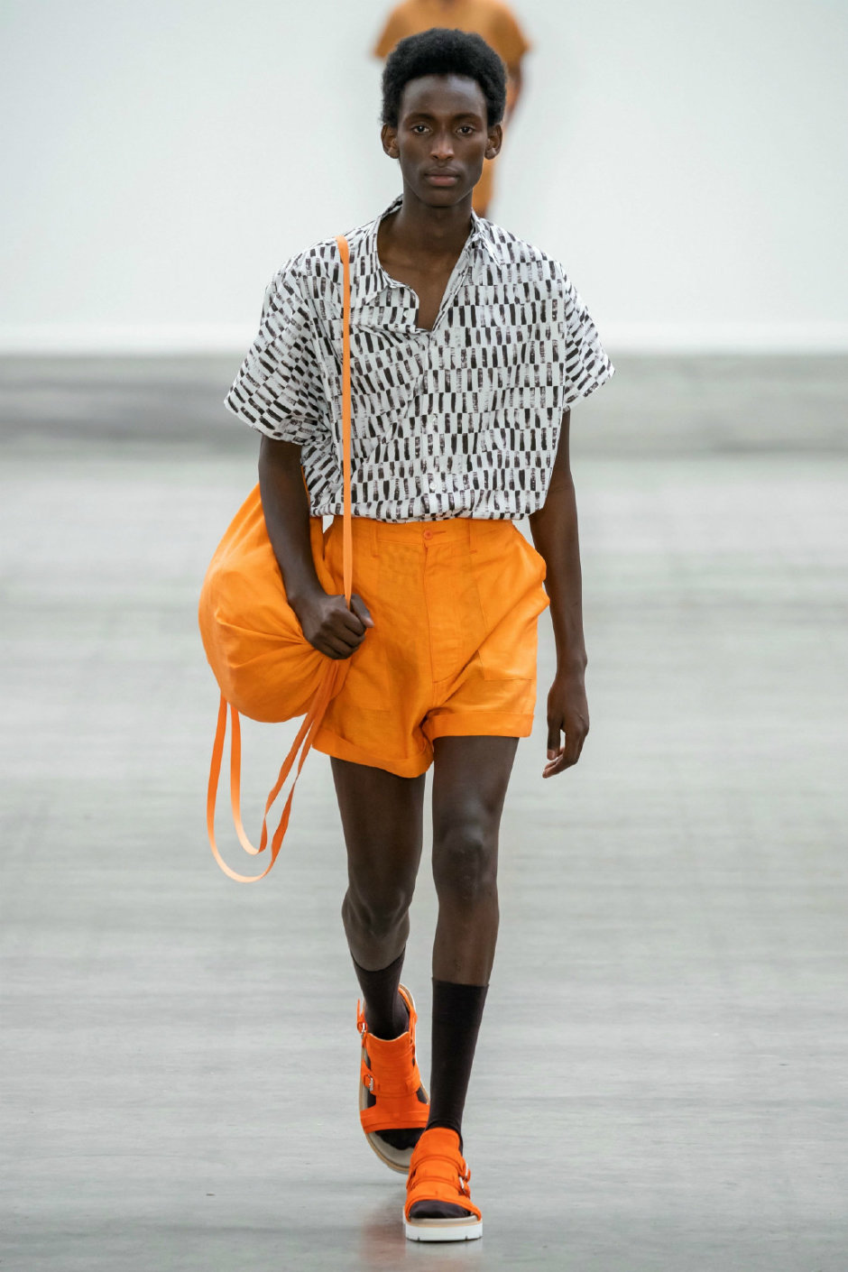 E Tautz İlkbahar/Yaz 2020