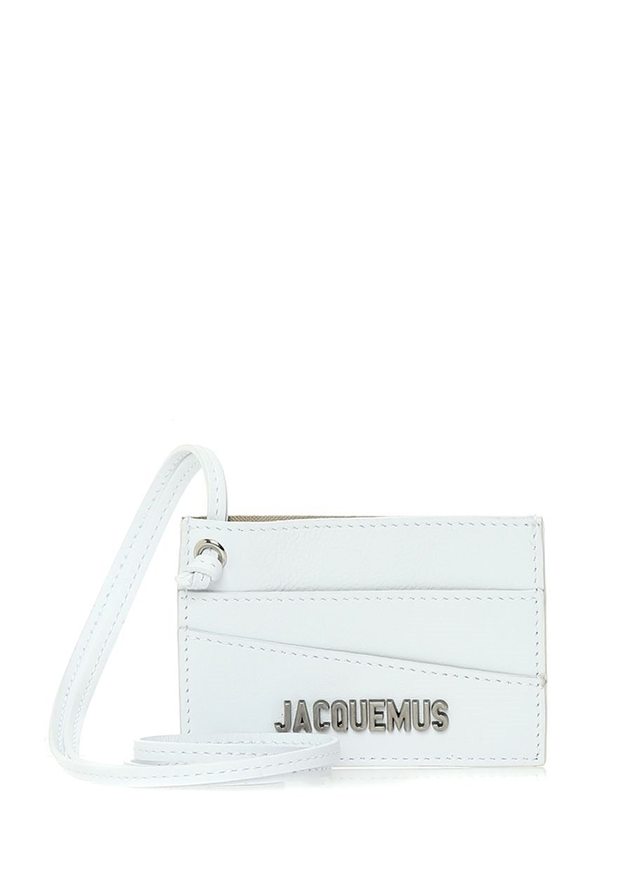 Stilinize Yardımcı Olacak En İyi 10 Aksesuar