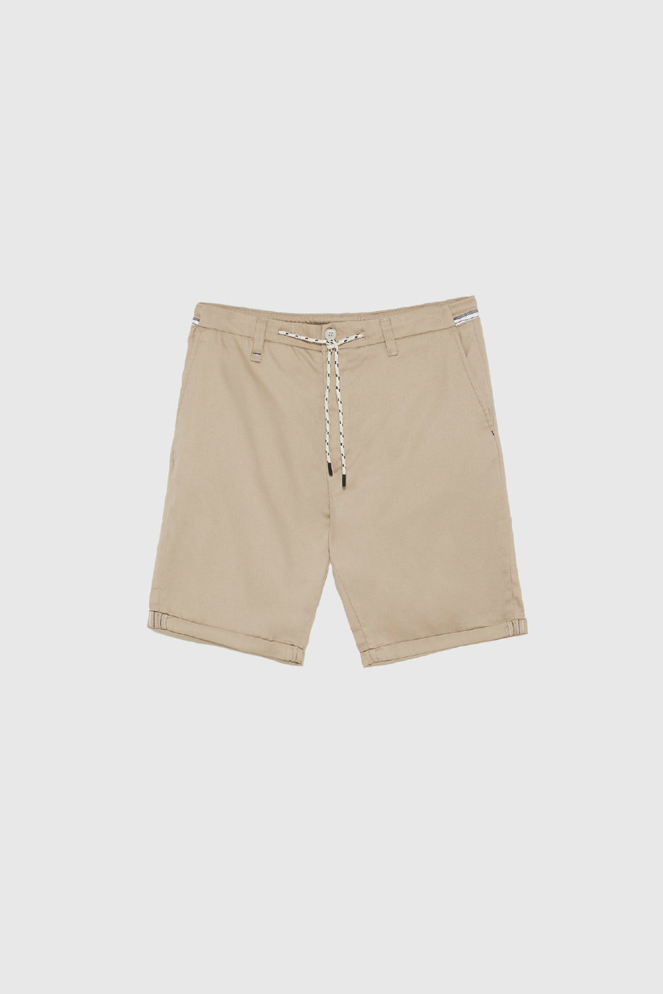 Yaz Gardrobunuza Eklemek İsteyeceğiniz En Renkli Şortlar Yaz Gardrobunuza Eklemek İsteyeceğiniz En Renkli Şortlar