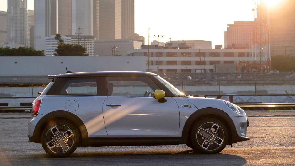 MINI’nin İlk Elektrikli Aracı: Cooper SE
