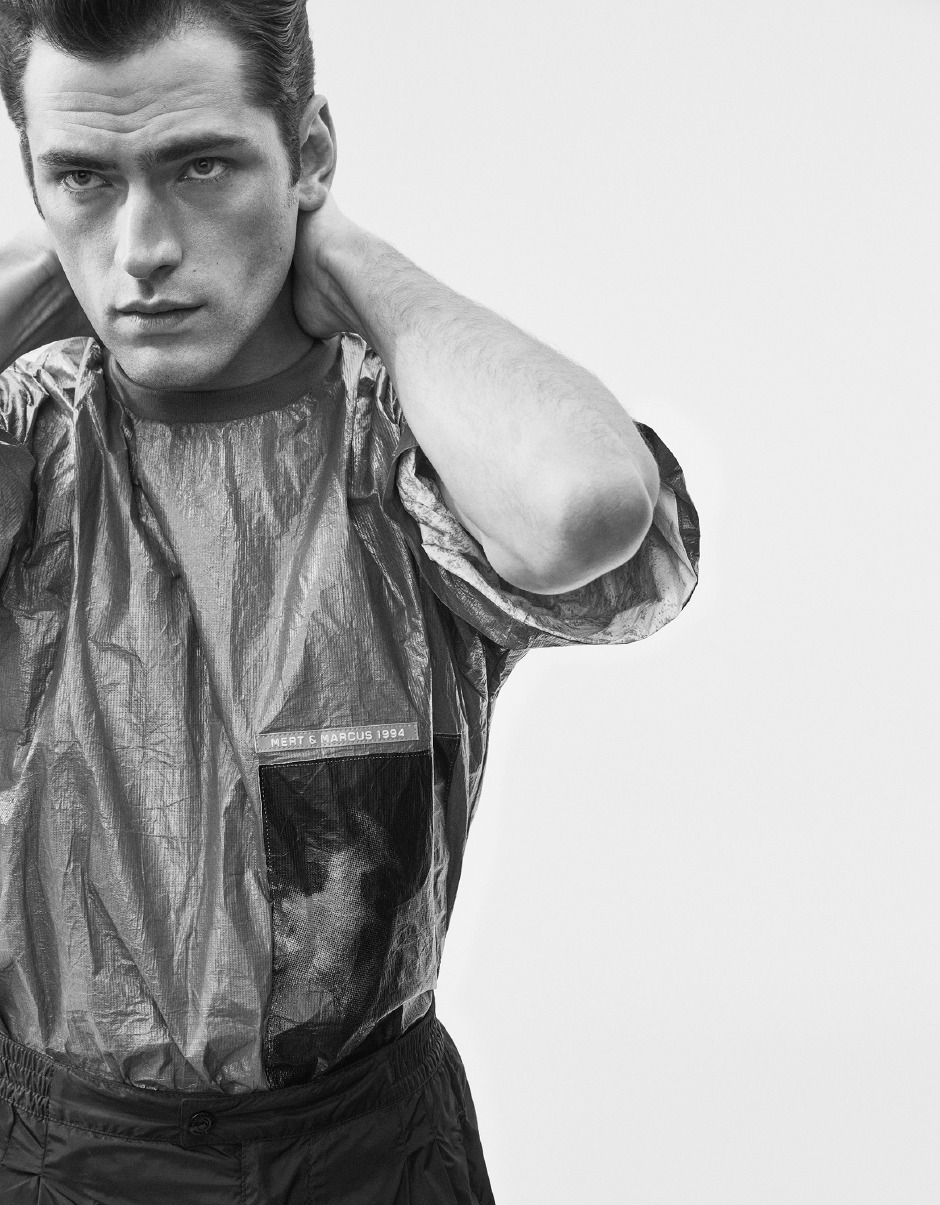 Takım Elbiseniz Sıkıcı Olmak Zorunda Değil