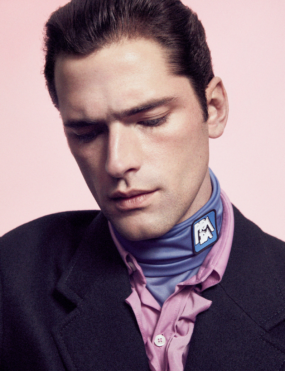 Takım Elbiseniz Sıkıcı Olmak Zorunda Değil