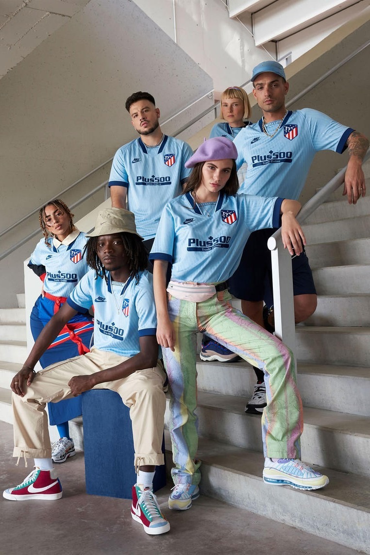 Nike'ın Modayla Buluşan Retro Formaları