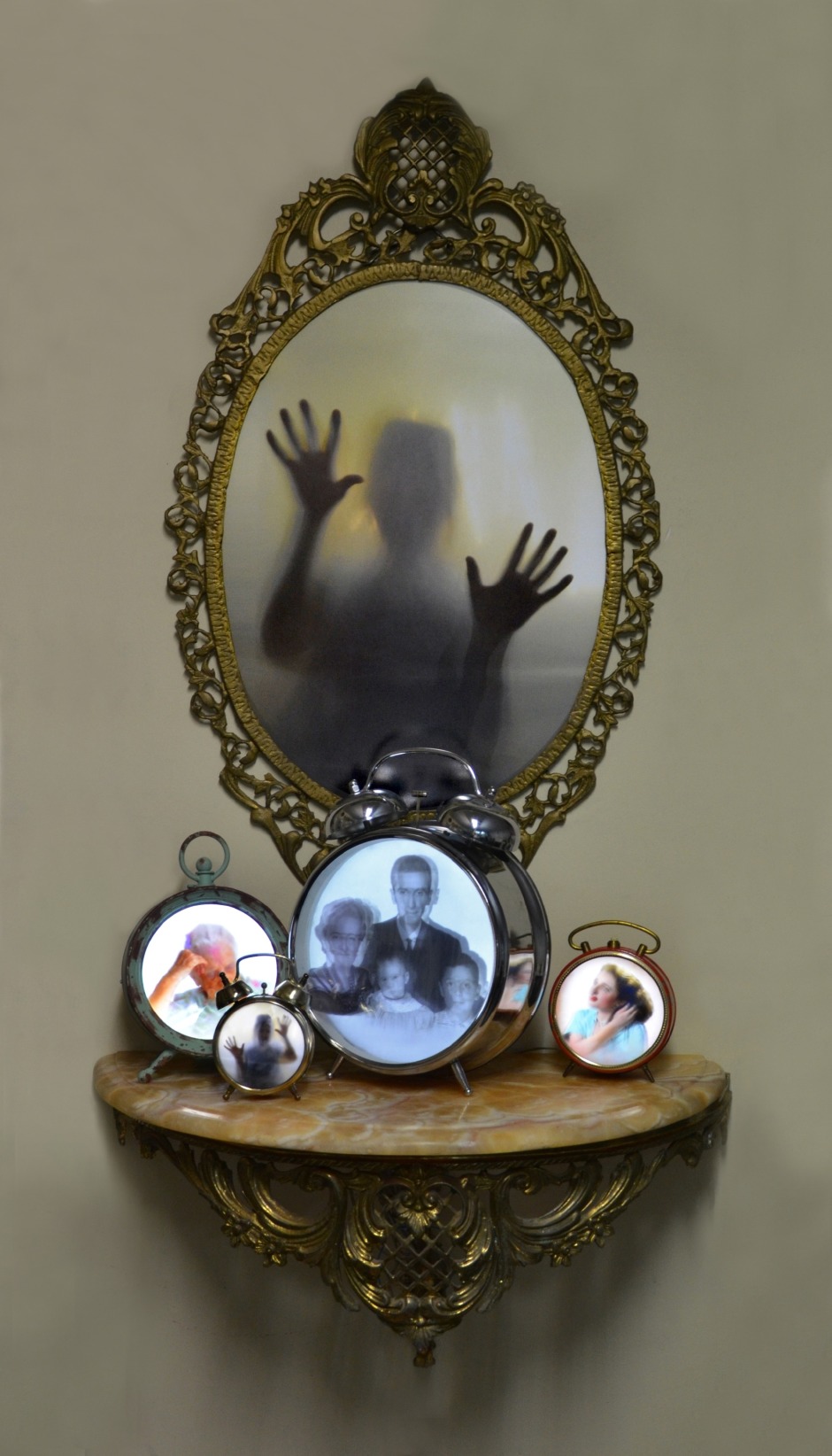 Ressamların Gözünden İstanbul Kadınları