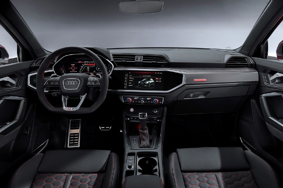 Audi’nin RS Q3 Mini-SUV ve Sportback Modellerini Keşfedin