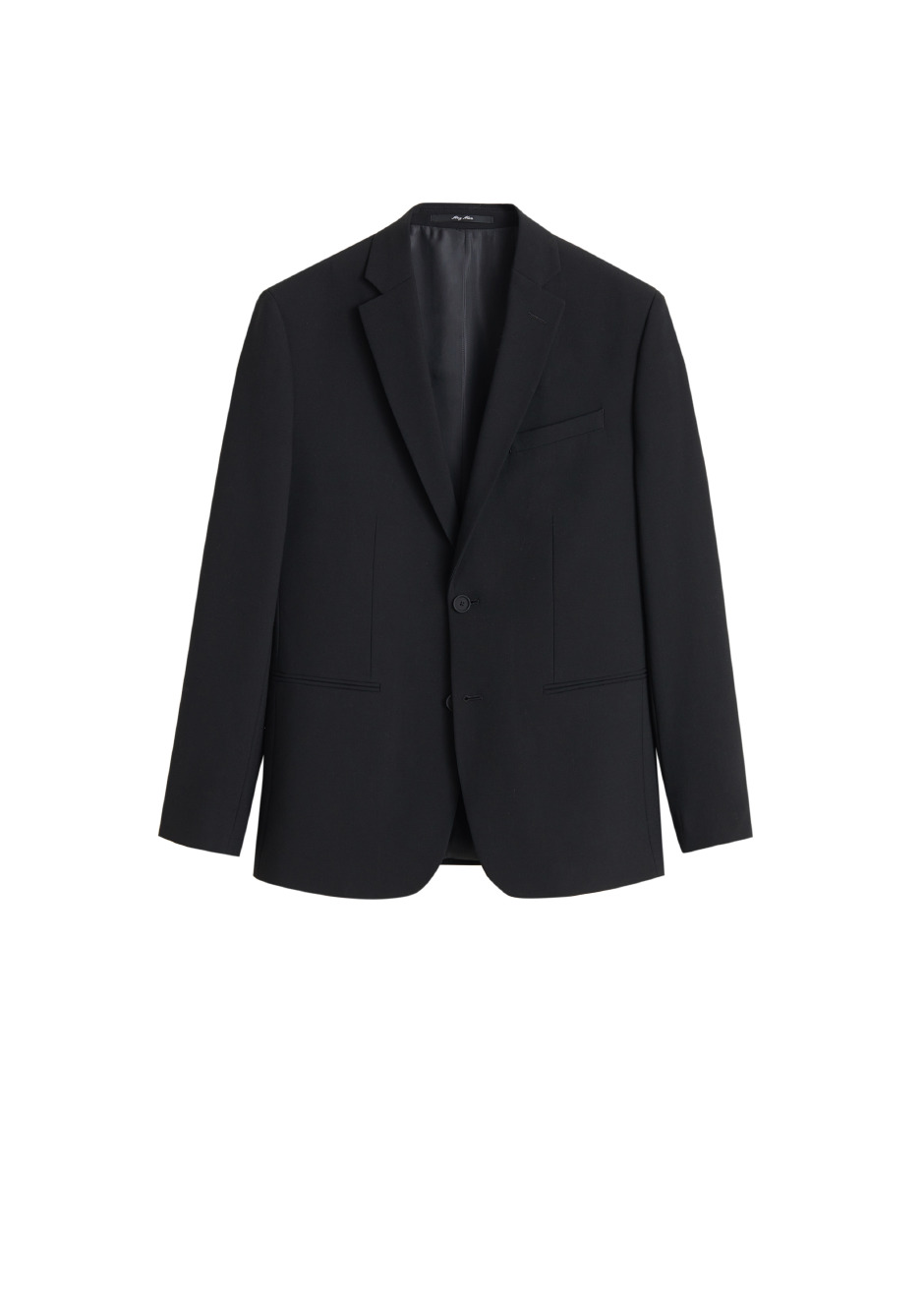 Mango’nun Yeni Travel Suit Tasarımı