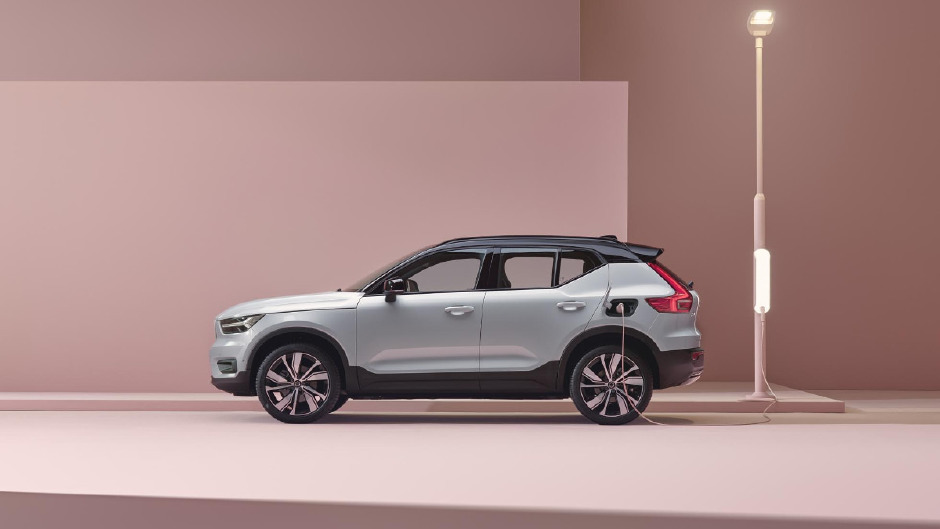 Volvo’nun Yeni Elektrikli Aracı: XC40 Recharge