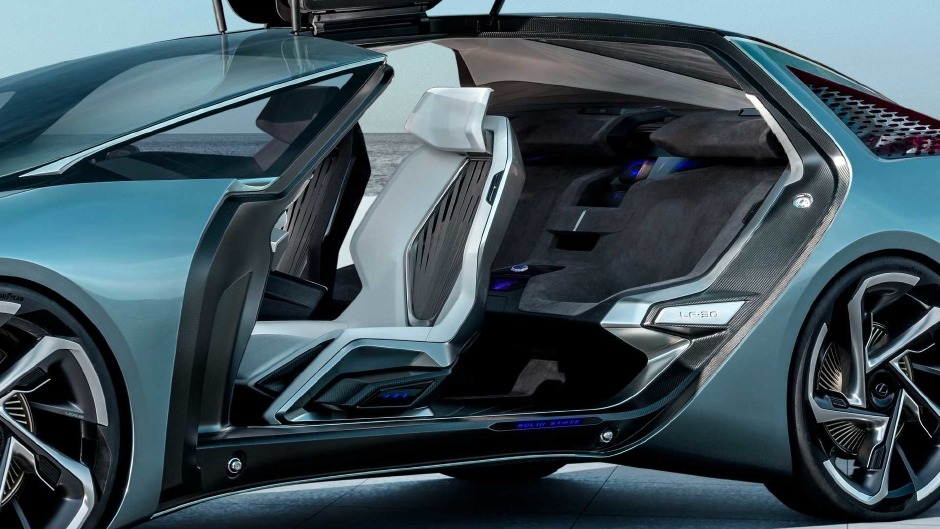 Lexus’un Fütüristik Otomobili: LF-30