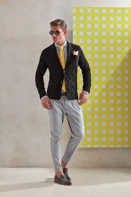 Hemington ile Marakeş'e Doğru Yola Çıkıyoruz Hemington ile Marakeş'e Doğru Yola Çıkıyoruz