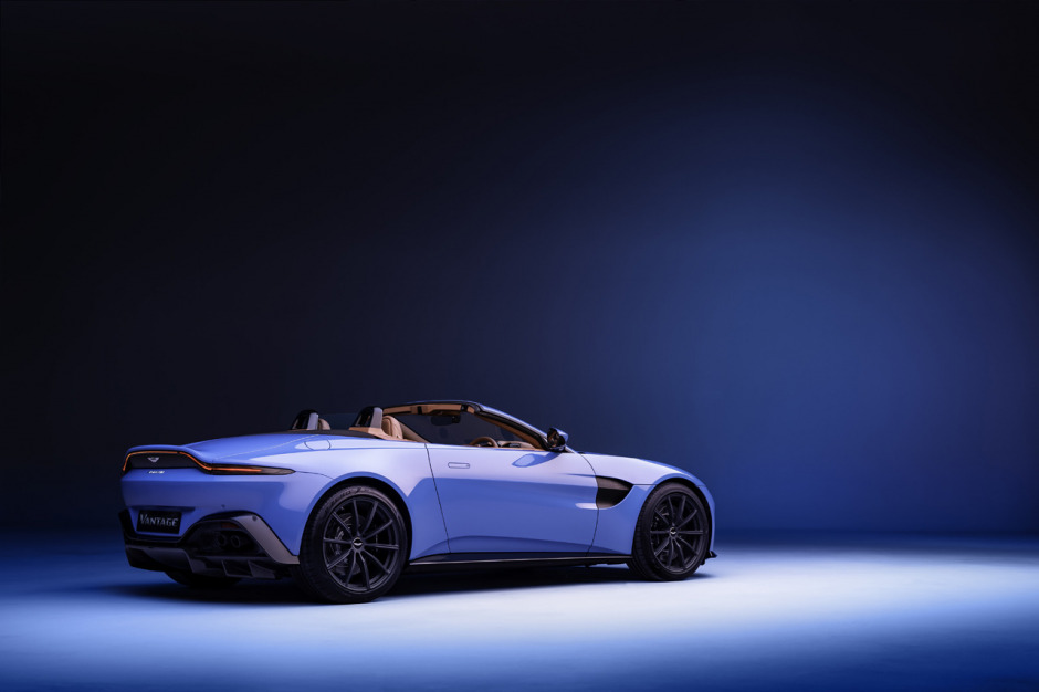 Aston Martin Yeni Vantage Roadster ile Karşımızda