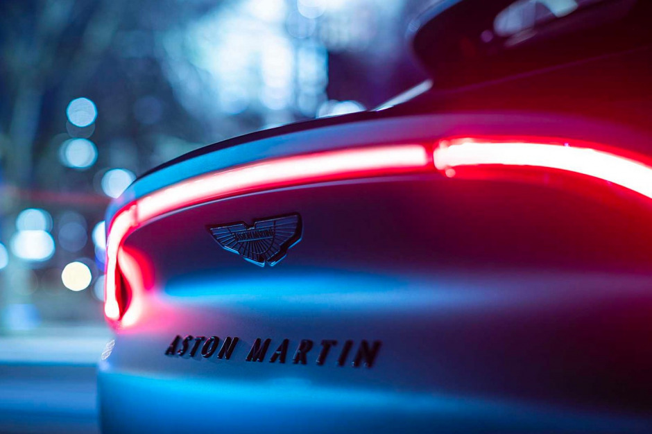 Aston Martin DBX SUV Modelini Geliştiriyor!
