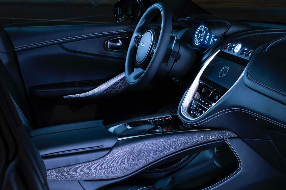 Aston Martin DBX SUV Modelini Geliştiriyor!